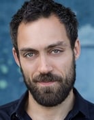 Alex Hassell (Louis)