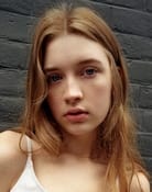 Lola Daehler (Young Clementine)