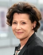 Dorota Kolak (Nina's mother)