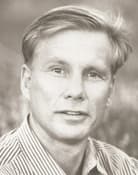 Kai Wulff (Lt. Colonel Voskov)