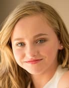 Madison Wolfe (Young Poppy)
