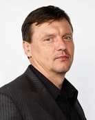 Ilia Volok (Professor Nikolai Surkov)