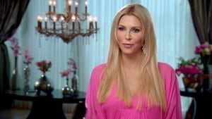 The Real Housewives of Beverly Hills, Season 4 - Life's a Witch image