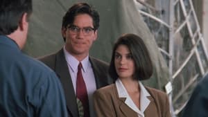 Lois & Clark: The New Adventures of Superman, Season 1 - Strange Visitor (From Another Planet) image