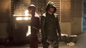 The Flash, Season 1 - Flash vs. Arrow (I) image