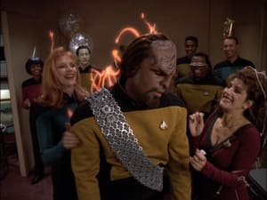 Star Trek: The Next Generation, Season 7 - Parallels image