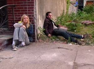 It's Always Sunny in Philadelphia, Season 2 - Dennis and Dee Go on Welfare image