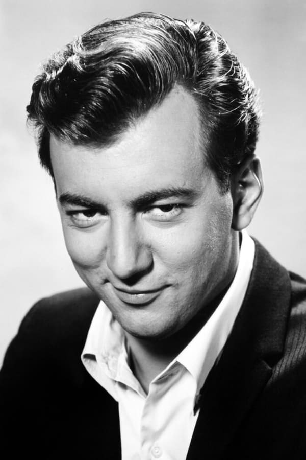 D 1963. Bobby Darin 1972 Bobby Darin. Дарин писатель. Bobby Darin born Walden Robert Cassotto  1968. Бобби Дэрин без парика.