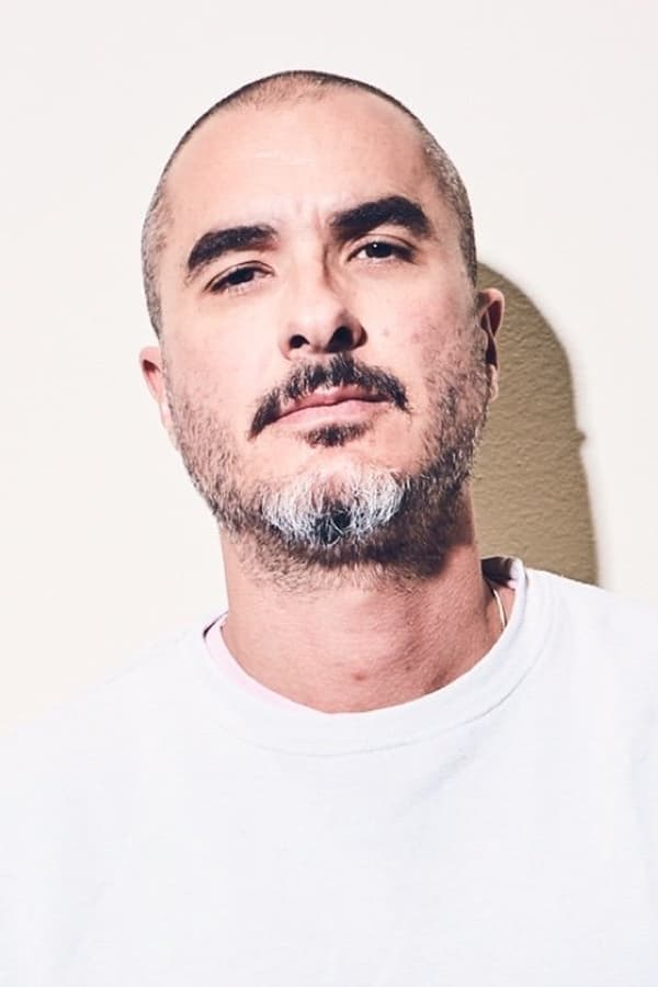 Zane lowe. Зейн Лоу.